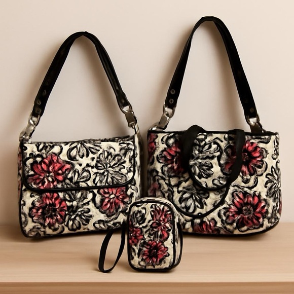 Coach Handbags - Coach Graffiti Kyra Poppy Daisy Set EUC